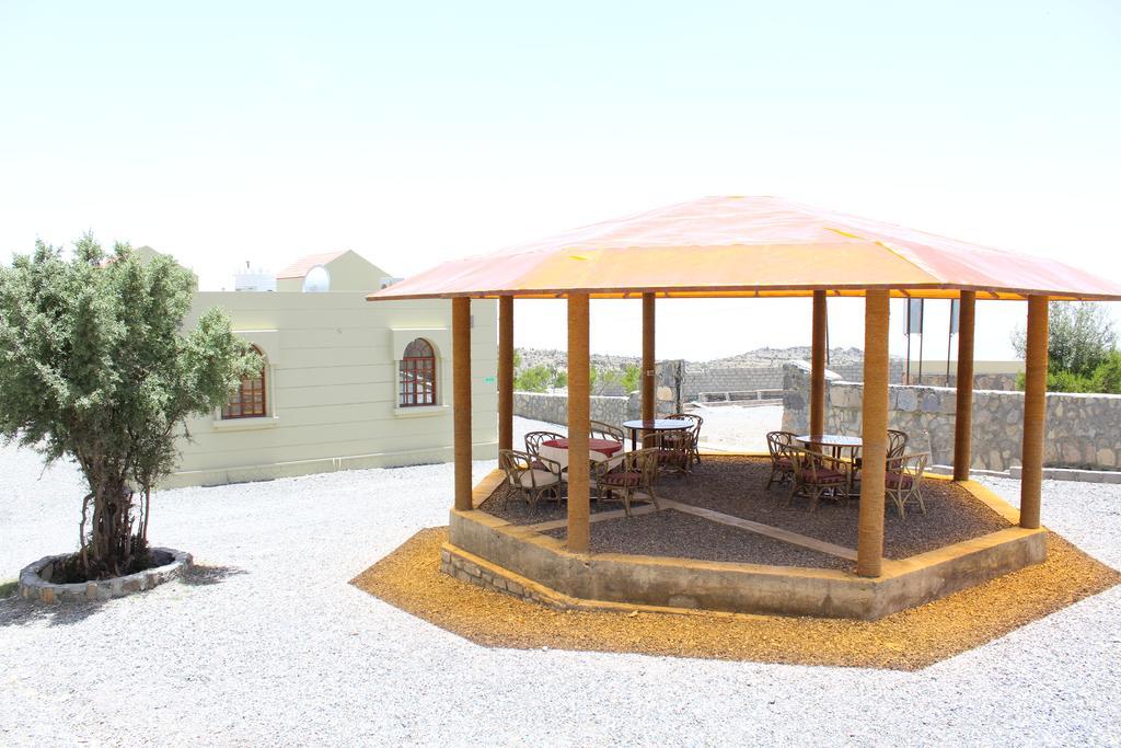 Guest house Al Hoota Rest House *